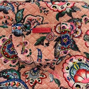 SALE!!! NWOT Vera Bradley Hang up Travel Organizer